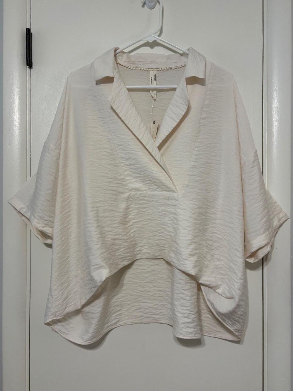 Anthropologie Women's S/S Oversized High-Low V-Neck Shirt Top Blouse M Cream NWT